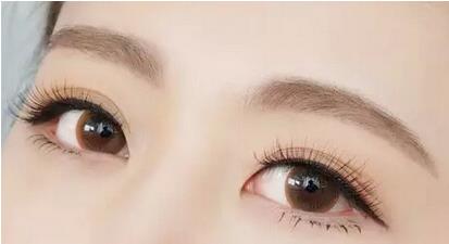 单眼皮如果是做美瞳线的话,即便是手术操作过程没有任何的失误,纹上