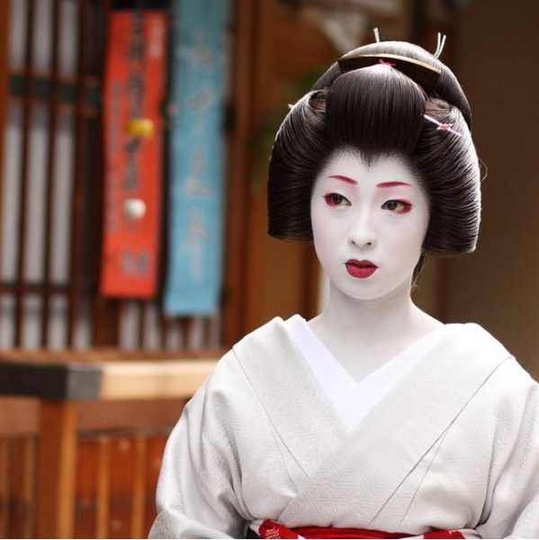 日本平安时代妆容图片